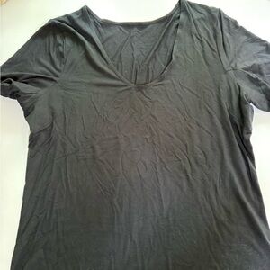 Numi Black Signature Undershirt